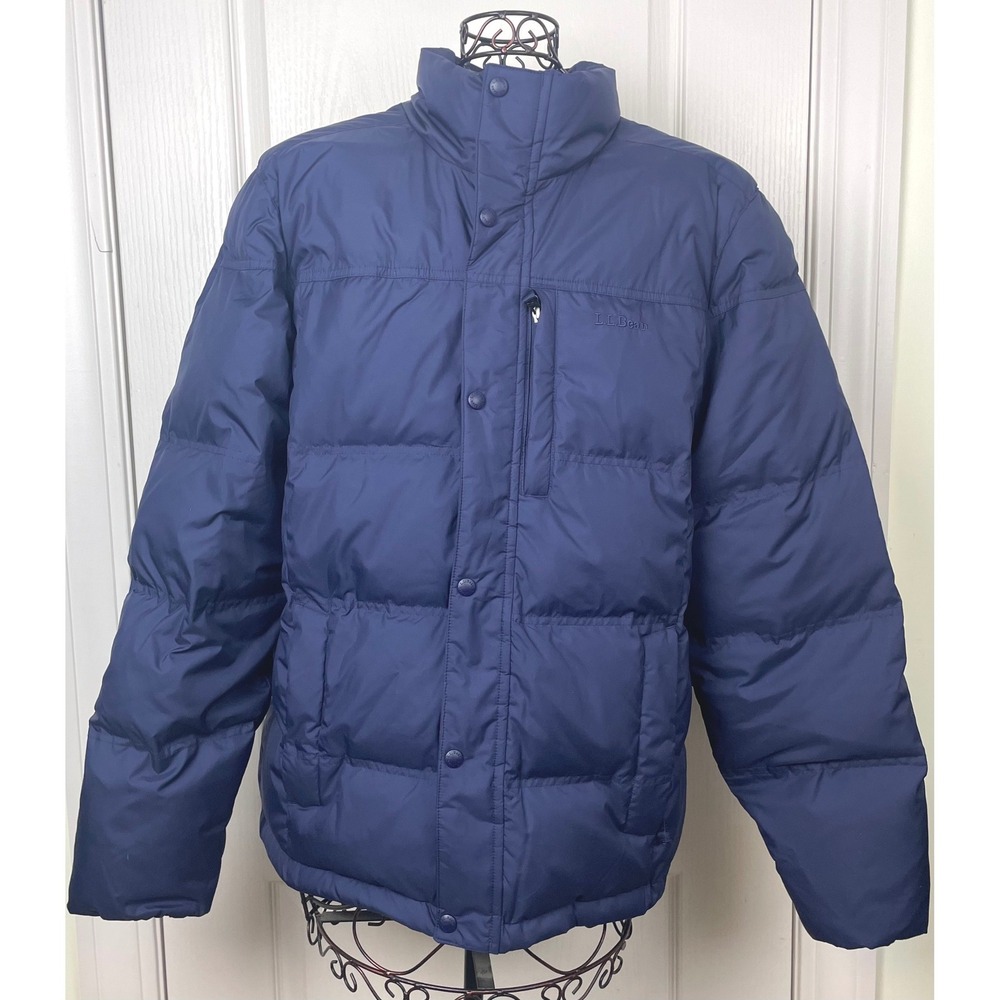 L.L. Bean Mens Navy Down Puffer Jacket Coat Medium Insulated Winter Gorpcore EUC